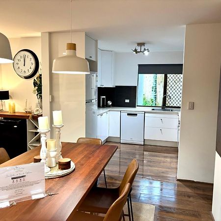 Noosa Boutique Apartments & Elkhorn Villas Esterno foto